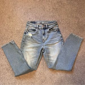 American Eagle Outfitters stretch mom jean size 00 Short